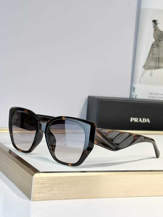 Picture of Prada Sunglasses _SKUfw79683673fw